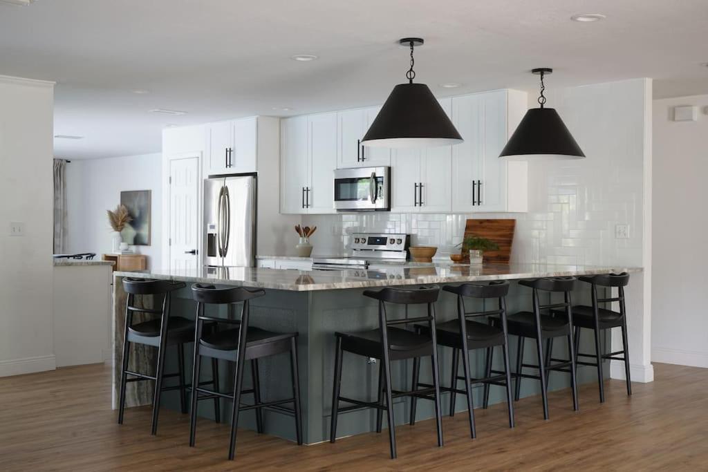 Remodeled 4Br Pool Home / Golf View/Near Beaches Sarasota Extérieur photo