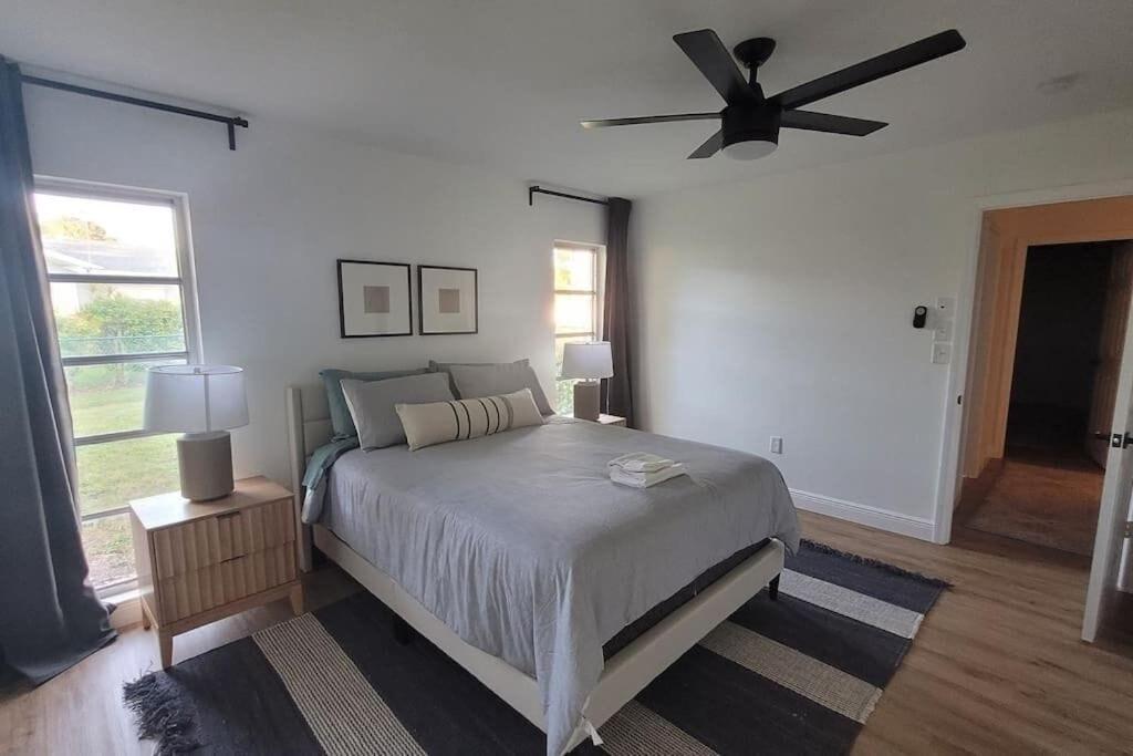 Remodeled 4Br Pool Home / Golf View/Near Beaches Sarasota Extérieur photo